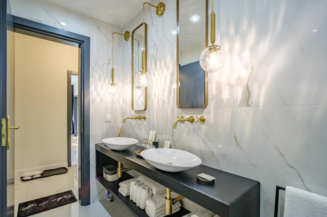 Golden Black Burgaz Dış mekan fotoğraf